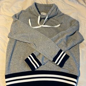 Evereve Varsity sweatshirt, size large